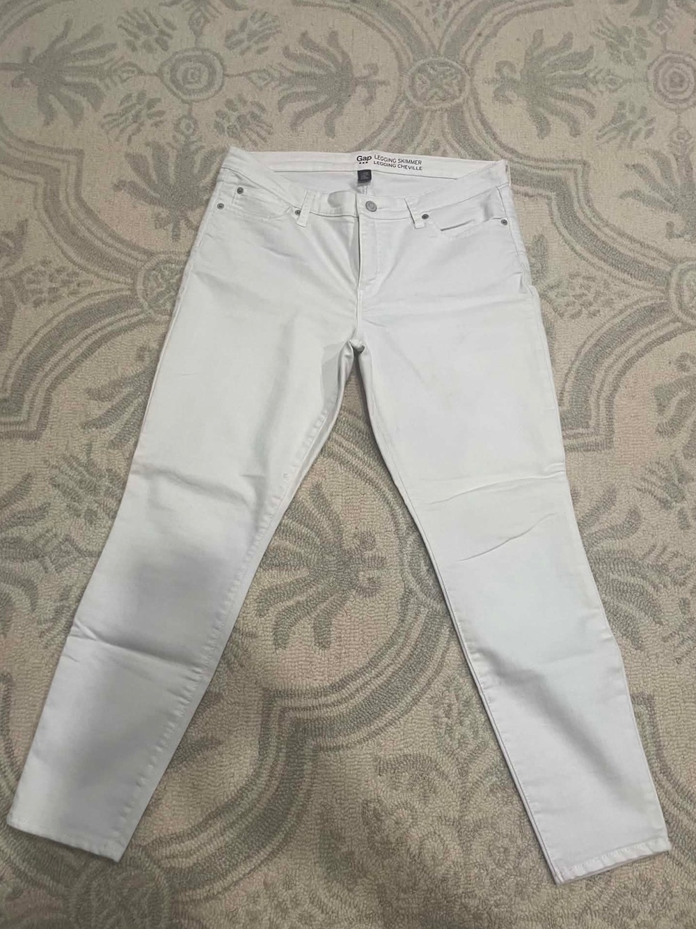 GAP White Legging Skimmer Jeans - Women's